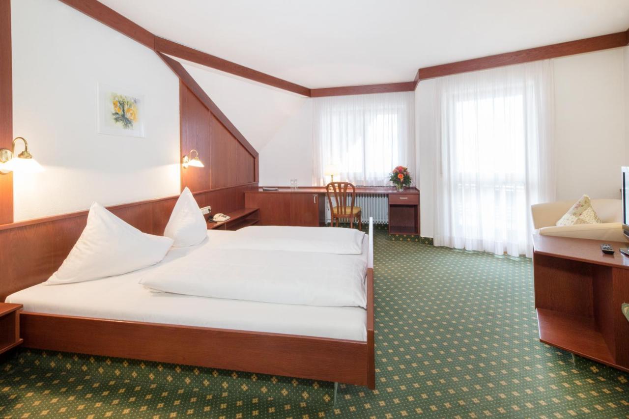 Hotel Jaegerhaus Meckenbeuren Exterior photo